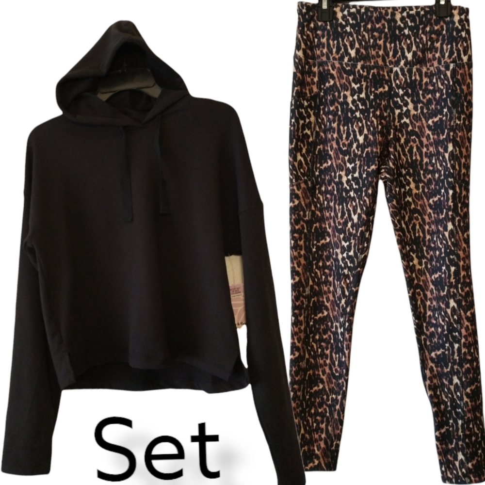 Ebb & flow Active 2 piece Crop Hoodie with Cheetah Leggings Medium